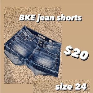 selling a variety of name brand clothes 4 cheap